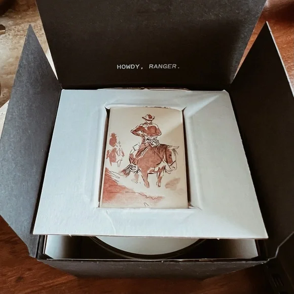 NIB Ranger Station 8.5oz Leather + Pine Candle - Picture 5 of 9